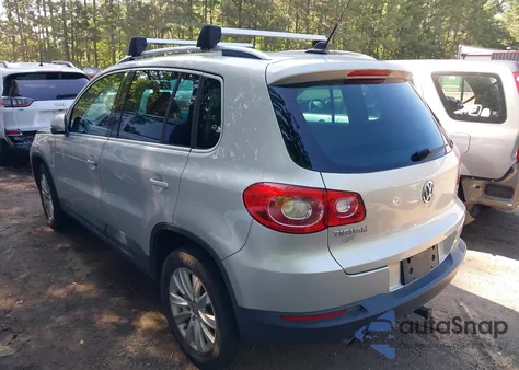 2009 Volkswagen Tiguan Se/Sel из США, поврежденный, VIN WVGBV75NX9W521370